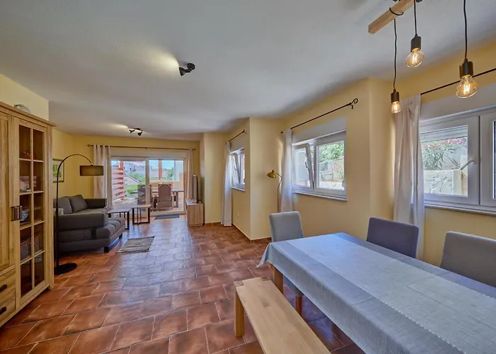 아파트 Anovi Homes By Litto - 5 Min Walk To