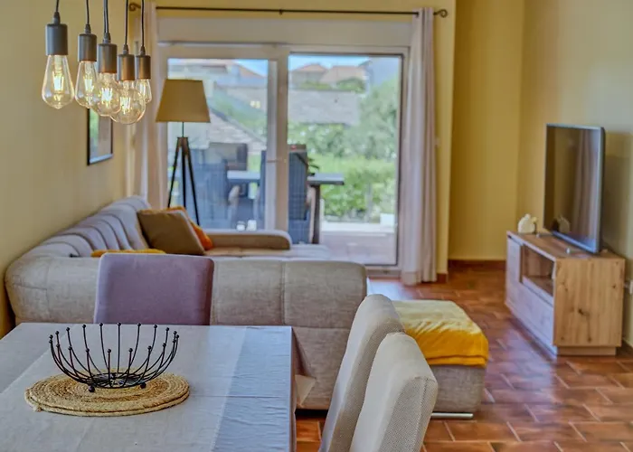 아파트 Anovi Homes By Litto - 5 Min Walk To *