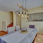 Anovi Homes By Litto - 5 Min Walk To Apartman *