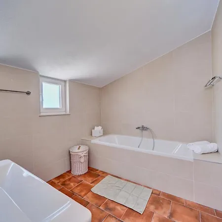 Anovi Homes By Litto *