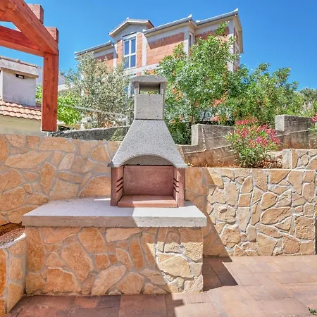 Διαμέρισμα Anovi Homes By Litto - 5 Min Walk To Τρογκίρ