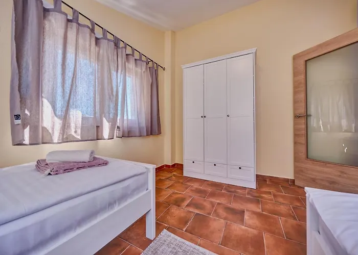 Anovi Homes By Litto - 5 Min Walk To *