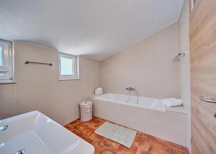 Anovi Homes By Litto - 5 Min Walk To *