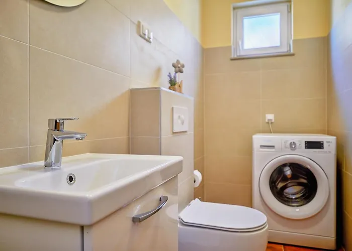 Anovi Homes By Litto - 5 Min Walk To Апартаменти *