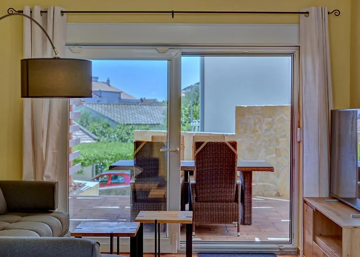 Anovi Homes By Litto - 5 Min Walk To Апартаменти